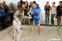 Nicole Vice - Muddy Wrestling: Nicole Vice vs. Valentina Ross | Picture (40)