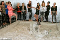 Nicole Vice - Muddy Wrestling: Nicole Vice vs. Valentina Ross | Picture (100)